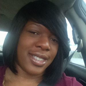 Meet your Posher, Monique